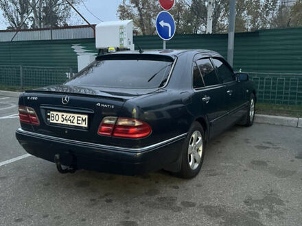 Мерседес Е-Клас 1998 у Броварах на Automoto.ua Синій Мерседес Е-Клас, об'ємом двигуна 2.8 л та пробігом 361 тис. км за 3300 $, фото 1 на Automoto.ua