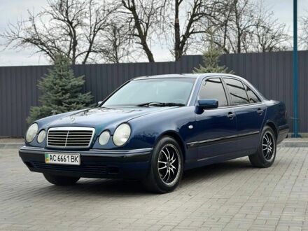 Синий Мерседес Е-Класс, объемом двигателя 2 л и пробегом 400 тыс. км за 3800 $, фото 1 на Automoto.ua
