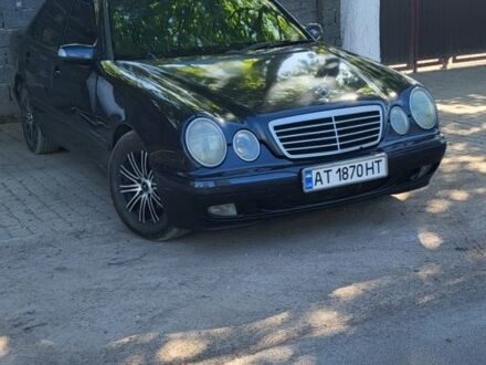 Синій Мерседес Е-Клас, об'ємом двигуна 2 л та пробігом 392 тис. км за 4199 $, фото 1 на Automoto.ua