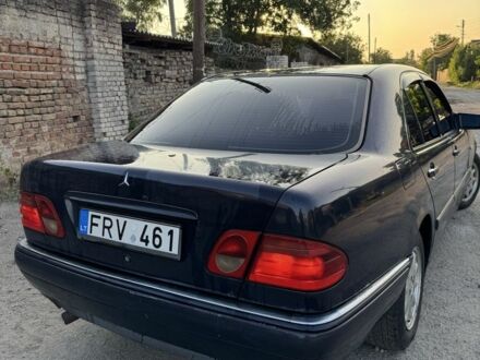Мерседес Е-Класс 1999 в Запорожье на Automoto.ua Синий Мерседес Е-Класс, объемом двигателя 2.2 л и пробегом 499 тыс. км за 1999 $, фото 1 на Automoto.ua