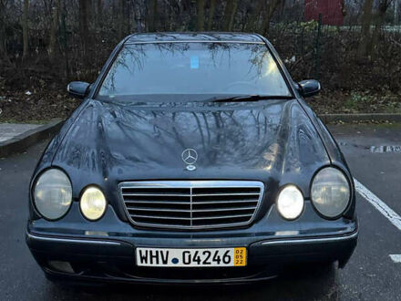 Синий Мерседес Е-Класс, объемом двигателя 3.22 л и пробегом 540 тыс. км за 3800 $, фото 1 на Automoto.ua