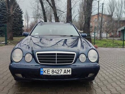 Синий Мерседес Е-Класс, объемом двигателя 2.69 л и пробегом 542 тыс. км за 4500 $, фото 1 на Automoto.ua