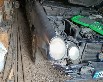 Синий Мерседес Е-Класс, объемом двигателя 2.7 л и пробегом 760 тыс. км за 2300 $, фото 1 на Automoto.ua