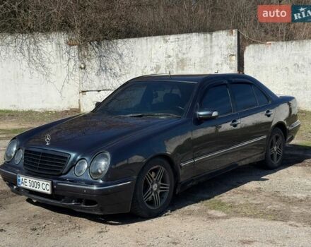 Синий Мерседес Е-Класс, объемом двигателя 3.2 л и пробегом 430 тыс. км за 4200 $, фото 1 на Automoto.ua