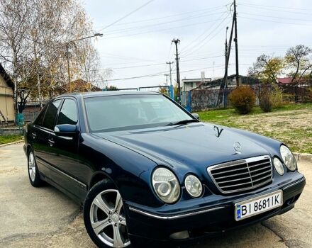 Синий Мерседес Е-Класс, объемом двигателя 2.1 л и пробегом 390 тыс. км за 5000 $, фото 1 на Automoto.ua