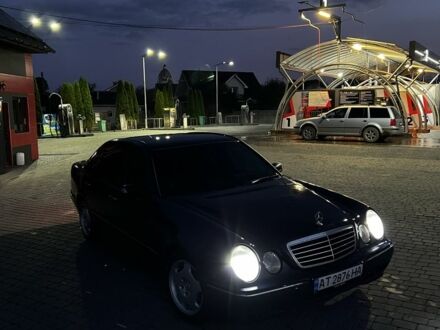 Мерседес Е-Клас 2000 у Івано-Франківську на Automoto.ua Синій Мерседес Е-Клас, об'ємом двигуна 2.4 л та пробігом 310 тис. км за 2450 $, фото 1 на Automoto.ua