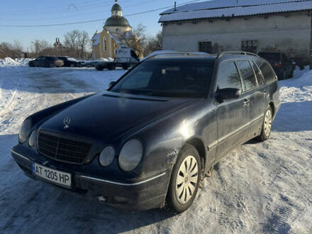 Синій Мерседес Е-Клас, об'ємом двигуна 2.69 л та пробігом 430 тис. км за 2850 $, фото 1 на Automoto.ua