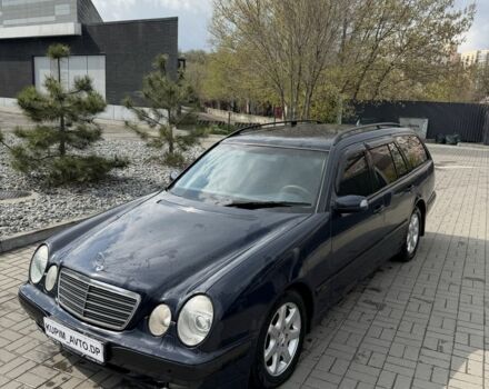 Синий Мерседес Е-Класс, объемом двигателя 0 л и пробегом 395 тыс. км за 2750 $, фото 1 на Automoto.ua