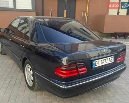 Синий Мерседес Е-Класс, объемом двигателя 2 л и пробегом 390 тыс. км за 4400 $, фото 1 на Automoto.ua