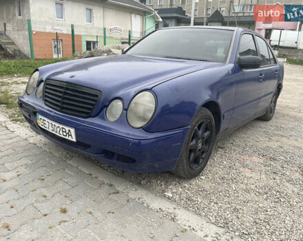 Синій Мерседес Е-Клас, об'ємом двигуна 2.2 л та пробігом 400 тис. км за 1200 $, фото 1 на Automoto.ua