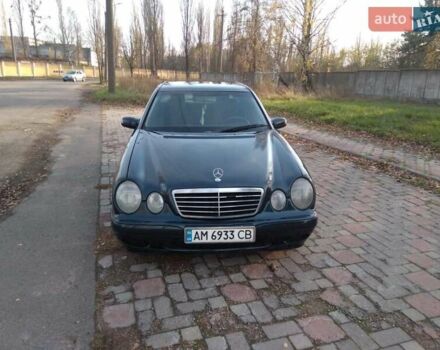 Синий Мерседес Е-Класс, объемом двигателя 2 л и пробегом 480 тыс. км за 3700 $, фото 1 на Automoto.ua