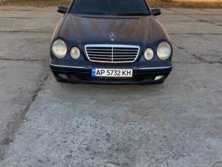 Синий Мерседес Е-Класс, объемом двигателя 2.7 л и пробегом 250 тыс. км за 1600 $, фото 1 на Automoto.ua