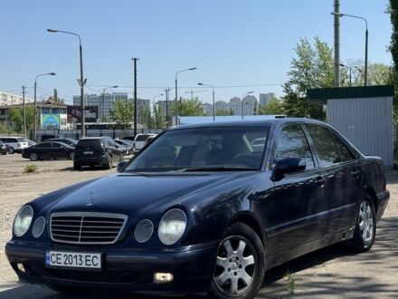 Синій Мерседес Е-Клас, об'ємом двигуна 2 л та пробігом 340 тис. км за 3300 $, фото 1 на Automoto.ua