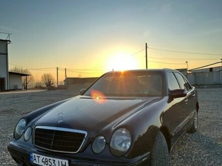 Синій Мерседес Е-Клас, об'ємом двигуна 2.69 л та пробігом 456 тис. км за 4599 $, фото 1 на Automoto.ua