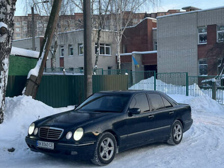 Синій Мерседес Е-Клас, об'ємом двигуна 2.7 л та пробігом 550 тис. км за 5200 $, фото 1 на Automoto.ua