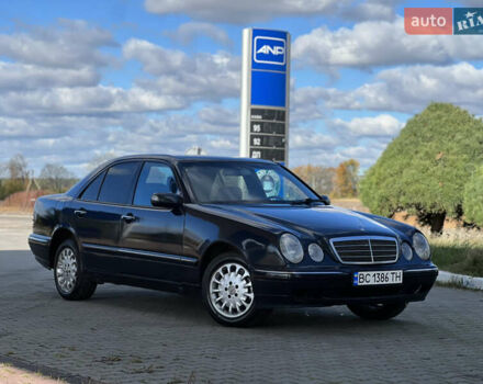 Синій Мерседес Е-Клас, об'ємом двигуна 2.69 л та пробігом 299 тис. км за 2999 $, фото 1 на Automoto.ua