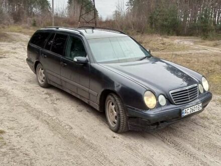 Синий Мерседес Е-Класс, объемом двигателя 2.7 л и пробегом 390 тыс. км за 2300 $, фото 1 на Automoto.ua