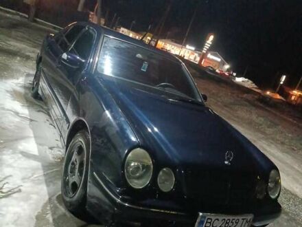 Синій Мерседес Е-Клас, об'ємом двигуна 2.15 л та пробігом 490 тис. км за 3550 $, фото 1 на Automoto.ua