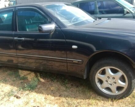 Синій Мерседес Е-Клас, об'ємом двигуна 3.2 л та пробігом 300 тис. км за 500 $, фото 1 на Automoto.ua