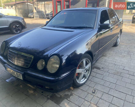 Мерседес Е-Класс 2001 в Бережанах на Automoto.ua Синий Мерседес Е-Класс, объемом двигателя 2 л и пробегом 300 тыс. км за 2450 $, фото 1 на Automoto.ua