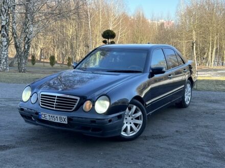 Синий Мерседес Е-Класс, объемом двигателя 2.1 л и пробегом 340 тыс. км за 3400 $, фото 1 на Automoto.ua