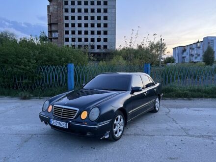 Мерседес Е-Класс 2002 в Черновцах на Automoto.ua Синий Мерседес Е-Класс, объемом двигателя 2.7 л и пробегом 415 тыс. км за 4300 $, фото 1 на Automoto.ua