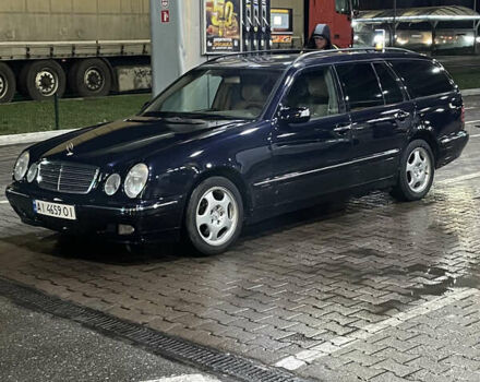 Синий Мерседес Е-Класс, объемом двигателя 2.8 л и пробегом 277 тыс. км за 5200 $, фото 1 на Automoto.ua