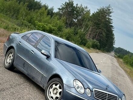 Синій Мерседес Е-Клас, об'ємом двигуна 2.7 л та пробігом 400 тис. км за 3200 $, фото 1 на Automoto.ua