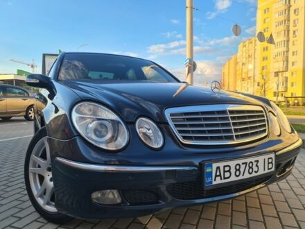 Мерседес Е-Клас 2002 у Вінниці на Automoto.ua Синій Мерседес Е-Клас, об'ємом двигуна 2.6 л та пробігом 276 тис. км за 6800 $, фото 1 на Automoto.ua