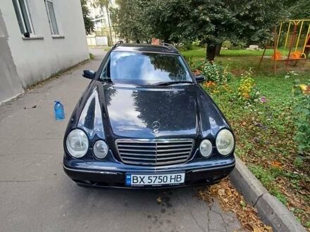 Мерседес Е-Класс 2002 в Хмельницком на Automoto.ua Синий Мерседес Е-Класс, объемом двигателя 2.8 л и пробегом 350 тыс. км за 5100 $, фото 1 на Automoto.ua