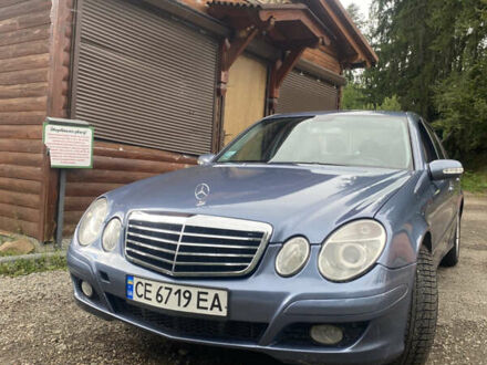 Мерседес Е-Класс 2003 в Рахове на Automoto.ua Синий Мерседес Е-Класс, объемом двигателя 2.69 л и пробегом 435 тыс. км за 5400 $, фото 1 на Automoto.ua