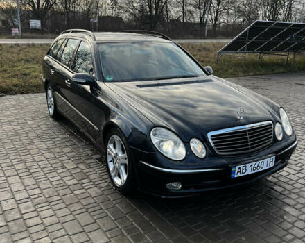 Синий Мерседес Е-Класс, объемом двигателя 2.15 л и пробегом 300 тыс. км за 8600 $, фото 1 на Automoto.ua