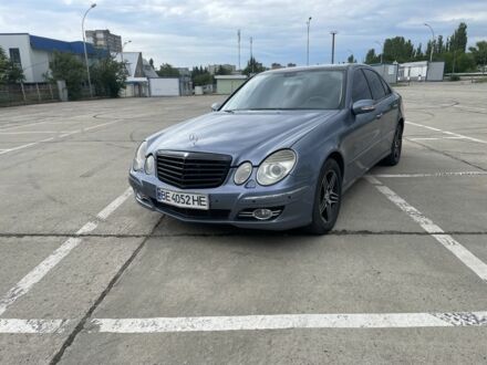 Мерседес Е-Класс 2003 в Южноукраинске на Automoto.ua Синий Мерседес Е-Класс, объемом двигателя 2.7 л и пробегом 433 тыс. км за 6500 $, фото 1 на Automoto.ua