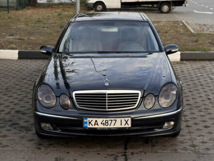 Синий Мерседес Е-Класс, объемом двигателя 3.2 л и пробегом 390 тыс. км за 6800 $, фото 1 на Automoto.ua