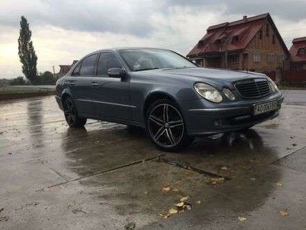 Синий Мерседес Е-Класс, объемом двигателя 2.4 л и пробегом 270 тыс. км за 8300 $, фото 1 на Automoto.ua