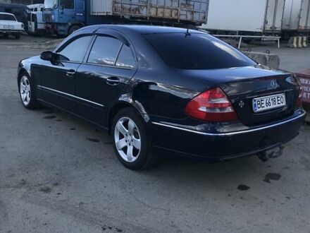 Синий Мерседес Е-Класс, объемом двигателя 2.15 л и пробегом 232 тыс. км за 7800 $, фото 1 на Automoto.ua