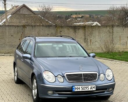Синий Мерседес Е-Класс, объемом двигателя 2.7 л и пробегом 348 тыс. км за 5500 $, фото 1 на Automoto.ua