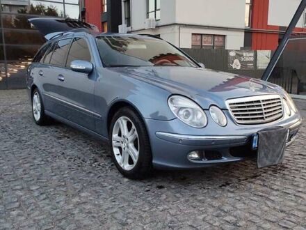 Синий Мерседес Е-Класс, объемом двигателя 3.2 л и пробегом 368 тыс. км за 6700 $, фото 1 на Automoto.ua