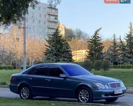 Мерседес Е-Класс 2003 в Николаеве на Automoto.ua Синий Мерседес Е-Класс, объемом двигателя 2.1 л и пробегом 300 тыс. км за 8000 $, фото 1 на Automoto.ua