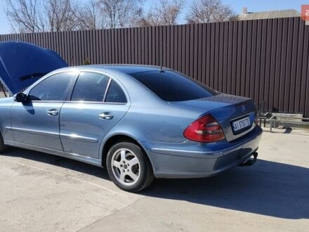 Синій Мерседес Е-Клас, об'ємом двигуна 2.15 л та пробігом 340 тис. км за 7500 $, фото 1 на Automoto.ua