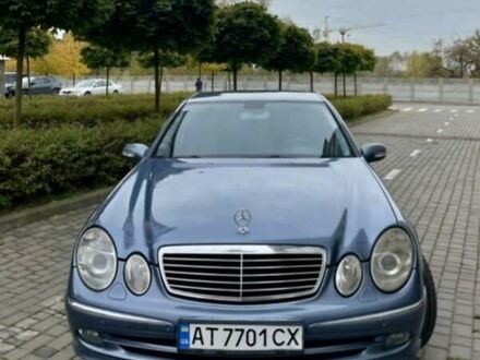Мерседес Е-Класс 2004 в Ивано-Франковске на Automoto.ua Синий Мерседес Е-Класс, объемом двигателя 2.7 л и пробегом 380 тыс. км за 6900 $, фото 1 на Automoto.ua