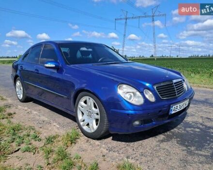 Синій Мерседес Е-Клас, об'ємом двигуна 2 л та пробігом 352 тис. км за 5999 $, фото 1 на Automoto.ua