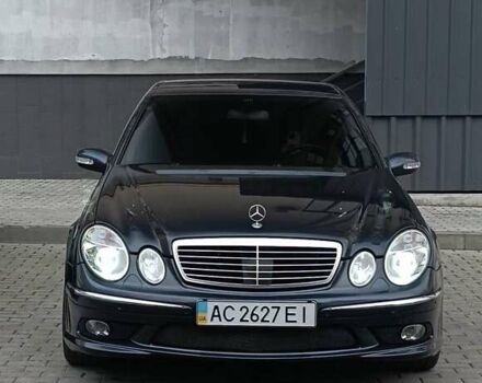 Синий Мерседес Е-Класс, объемом двигателя 3.2 л и пробегом 306 тыс. км за 11000 $, фото 1 на Automoto.ua