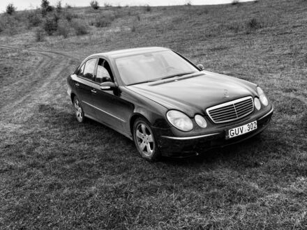 Синий Мерседес Е-Класс, объемом двигателя 2.7 л и пробегом 400 тыс. км за 3000 $, фото 1 на Automoto.ua