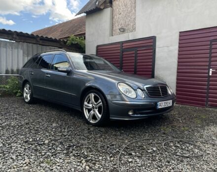 Синій Мерседес Е-Клас, об'ємом двигуна 3 л та пробігом 250 тис. км за 5500 $, фото 1 на Automoto.ua