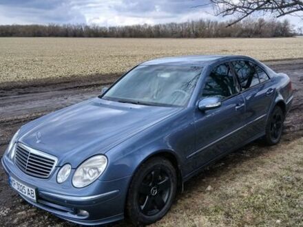 Синий Мерседес Е-Класс, объемом двигателя 1.8 л и пробегом 299 тыс. км за 7000 $, фото 1 на Automoto.ua