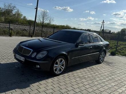 Мерседес Е-Класс 2005 в Виноградове на Automoto.ua Синий Мерседес Е-Класс, объемом двигателя 2.1 л и пробегом 320 тыс. км за 6800 $, фото 1 на Automoto.ua