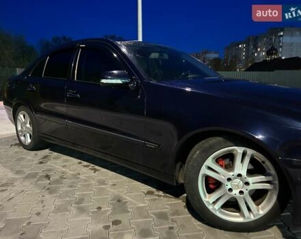 Синій Мерседес Е-Клас, об'ємом двигуна 3 л та пробігом 275 тис. км за 8500 $, фото 1 на Automoto.ua