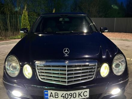 Синій Мерседес Е-Клас, об'ємом двигуна 3 л та пробігом 275 тис. км за 8500 $, фото 1 на Automoto.ua