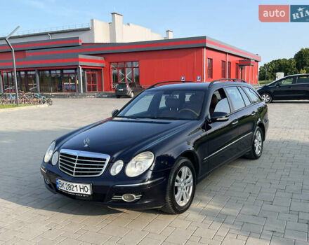 Синій Мерседес Е-Клас, об'ємом двигуна 3 л та пробігом 255 тис. км за 9200 $, фото 1 на Automoto.ua